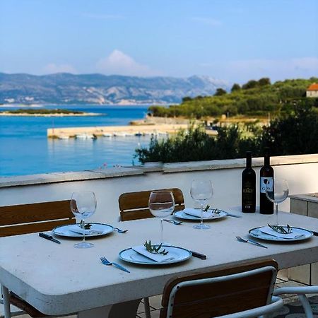 Holiday Home Adriatic ルンバルダ エクステリア 写真